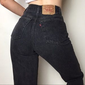 VTG 501 Levi’s high waisted mom jeans size 26